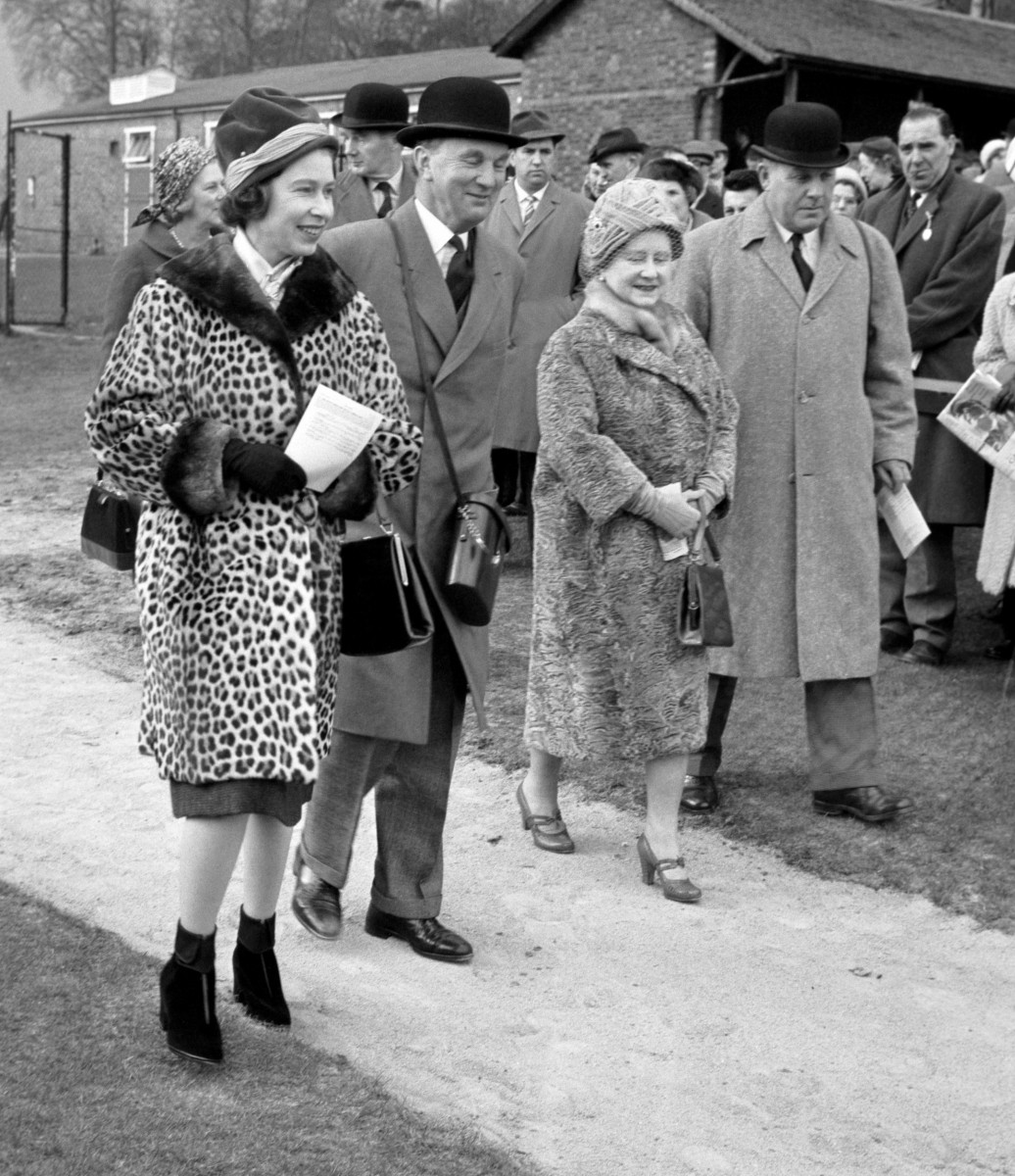 The Queen in a leopard coat in 1962