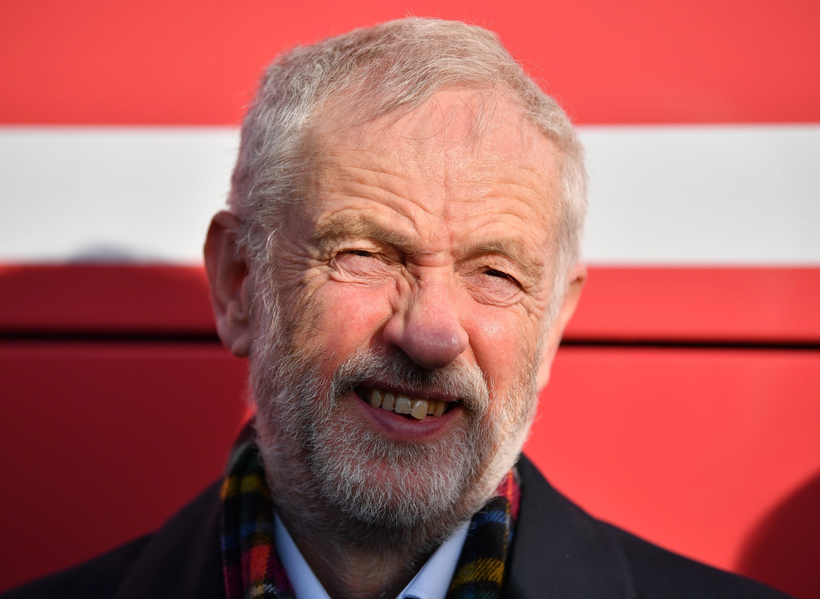 Jeremy Corbyn has been branded an extremist by a former Labour minister