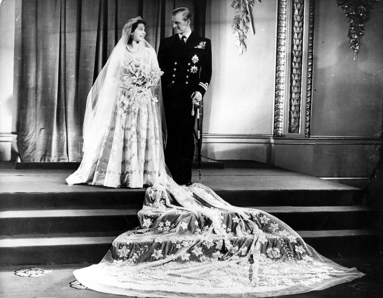 Elizabeth II married Prince Philip on November 20, 1947