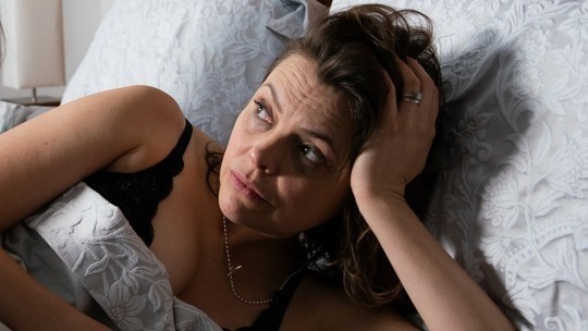 Tracy Barlow wakes up hungover without her clothes on in <a href='https://amzn.to/33ISsqM'>Coronation Street</a> ” width=”540″ height=”304″ /><figcaption class=