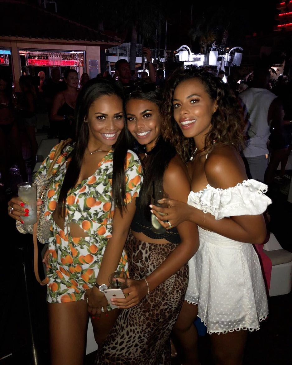 Sophie with her sisters Rochelle and Lilli