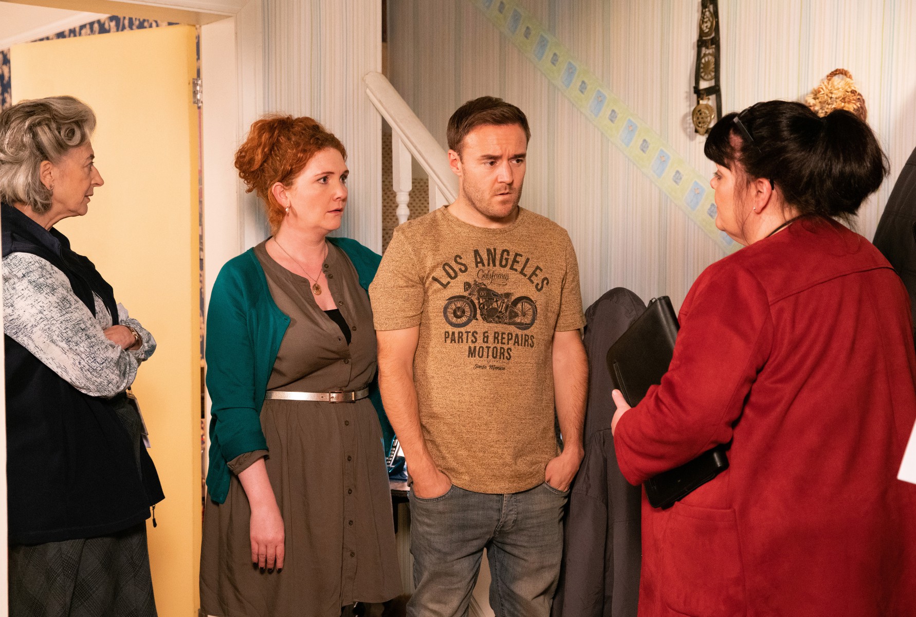 The social worker says Fiz will have to move out while the investigation continues in Corrie