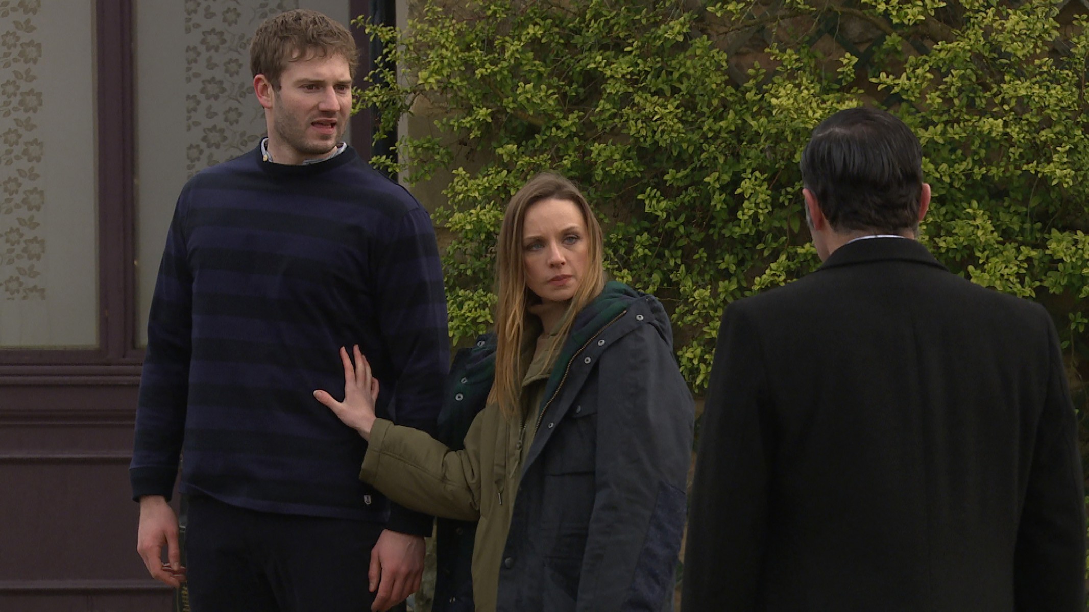 Jamie can't stand Graham after finding out he had a one-night stand with Andrea
