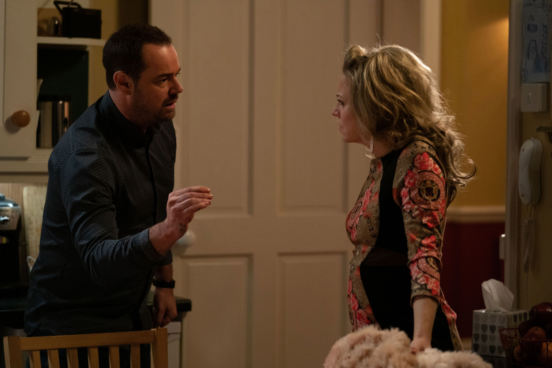 Linda pushes Mick further away in <a href='https://amzn.to/2VTHfkk'>EastEnders</a>” width=”960″ height=”640″ /><figcaption class=