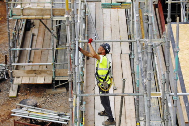 People should return to work on building sites if it is safe to do so and they cannot work from home