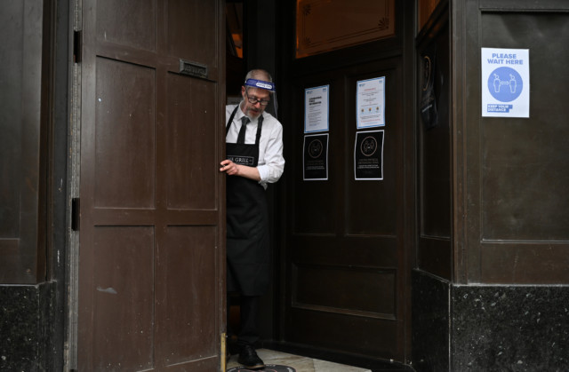 'Leaked lockdown documents' claim Scots pubs will shut for 16 days