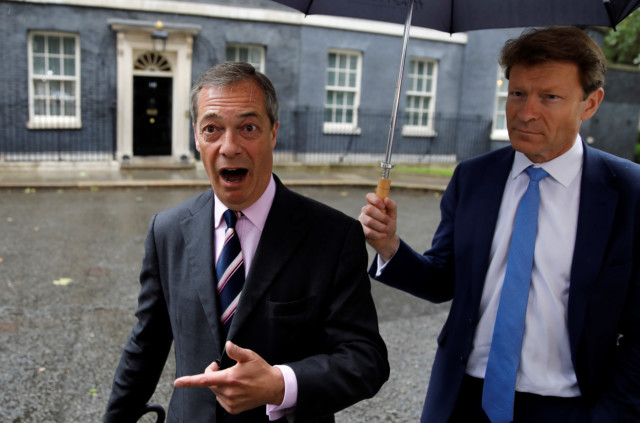 Mr Farage is forming Reform UK with the Brexit Party chairman Richard Tice, right