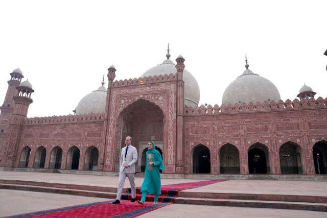  The couple visited the Badshahi Mosque as part of their tour to Pakistan in 2019