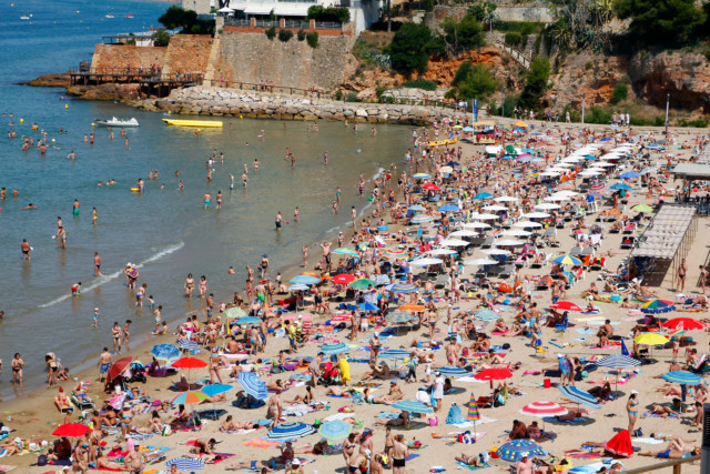 Spanish beaches will be open for Brits