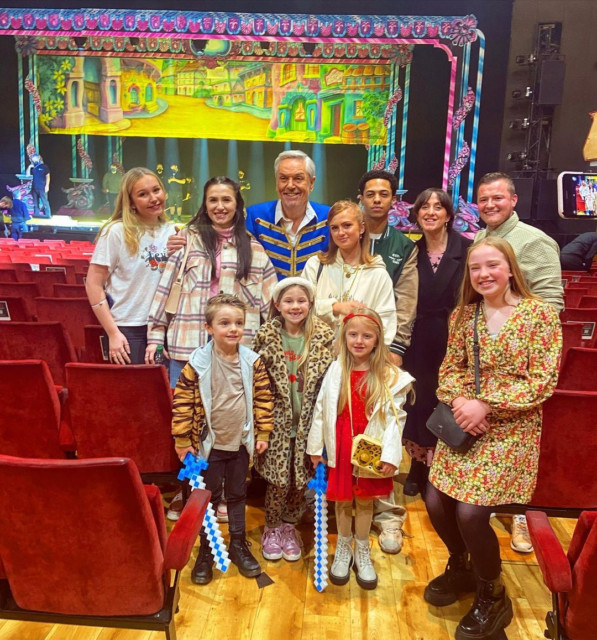 Maisie Smith, Milly Zero, Zack Morris, Natalie Cassidy and Charlie Wernham went to see Brian in panto